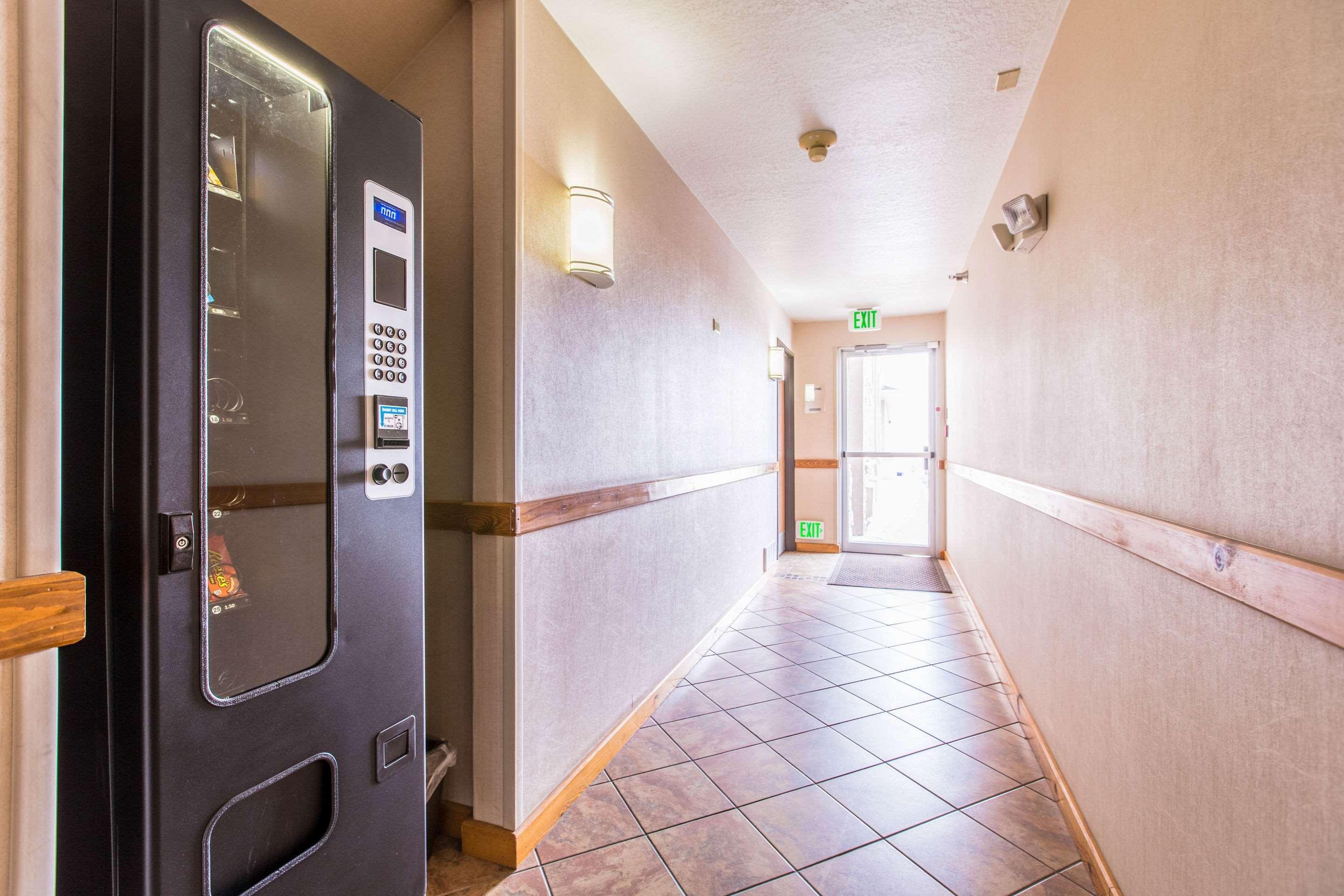 Quality Inn & Suites University Ларами Экстерьер фото