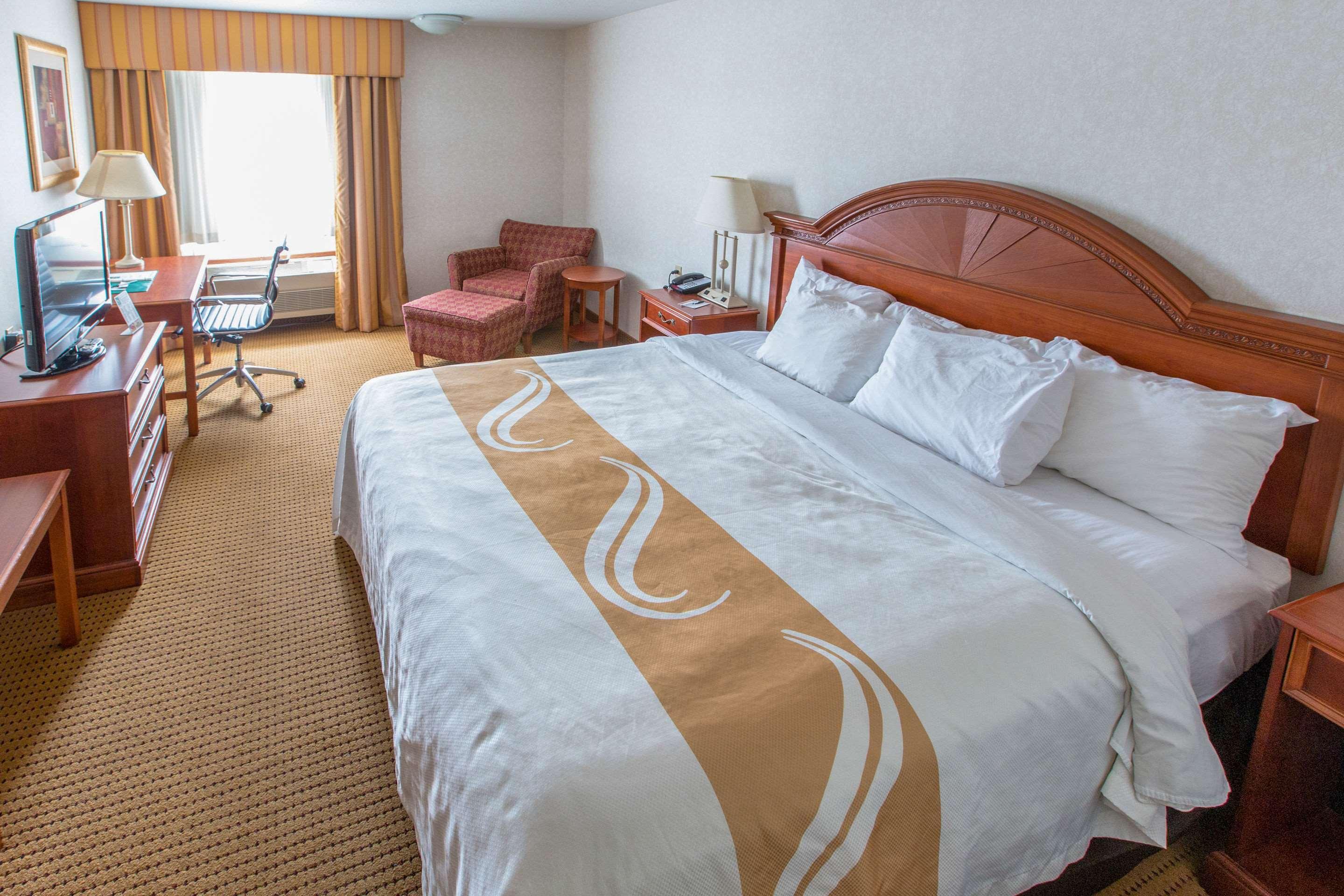 Quality Inn & Suites University Ларами Экстерьер фото