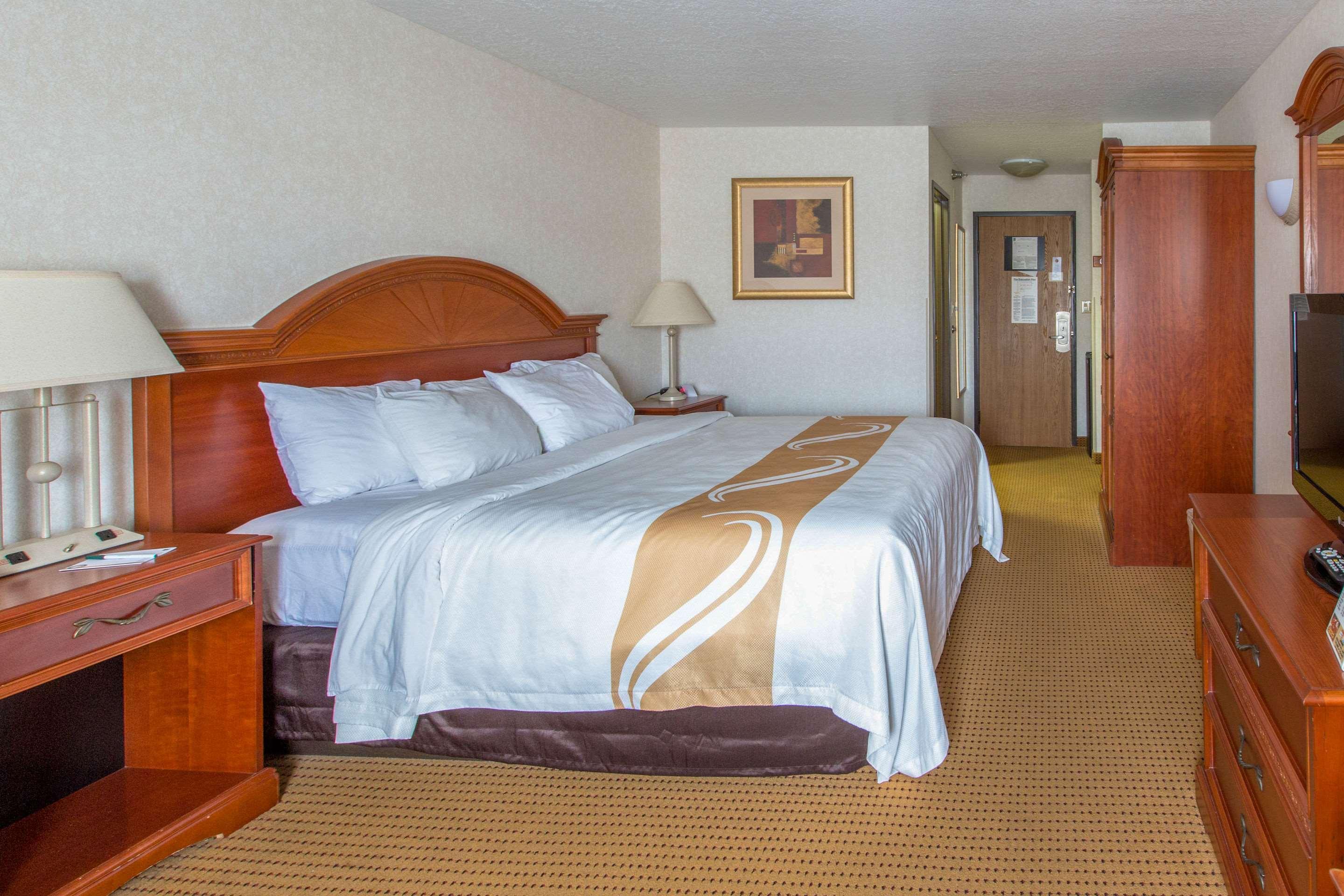 Quality Inn & Suites University Ларами Экстерьер фото